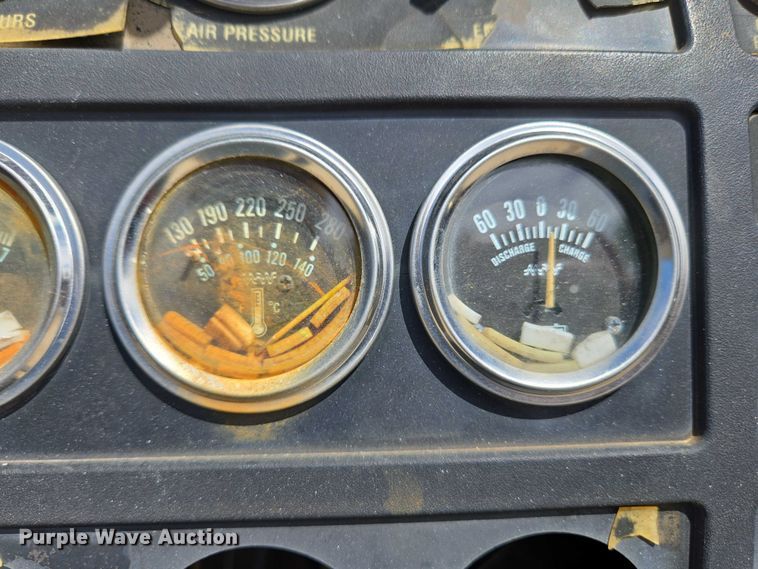 image for item EC4260 Sullair 185DPQJD air compressor