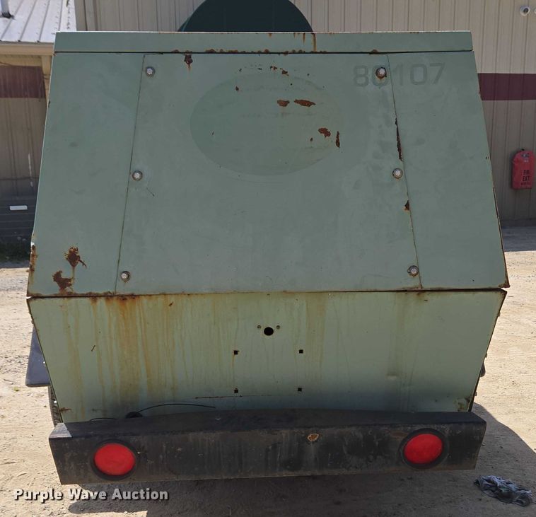 image for item EC4260 Sullair 185DPQJD air compressor