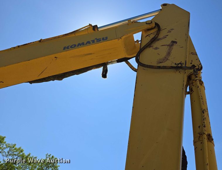 image for item EC4261 1996 Komatsu PC220LC excavator