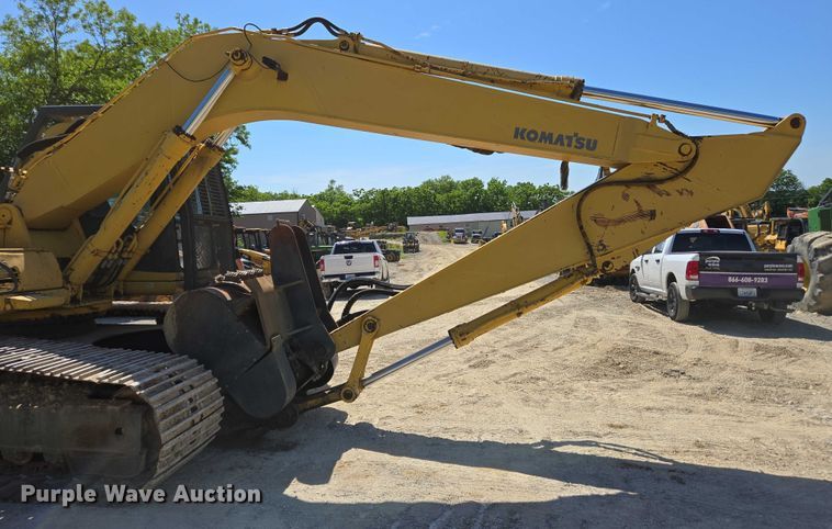 image for item EC4261 1996 Komatsu PC220LC excavator