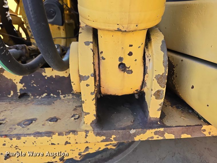 image for item EC4261 1996 Komatsu PC220LC excavator