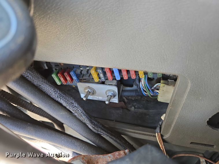 image for item EC4261 1996 Komatsu PC220LC excavator