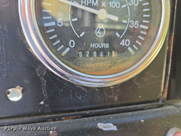 image for item EC4261 1996 Komatsu PC220LC excavator