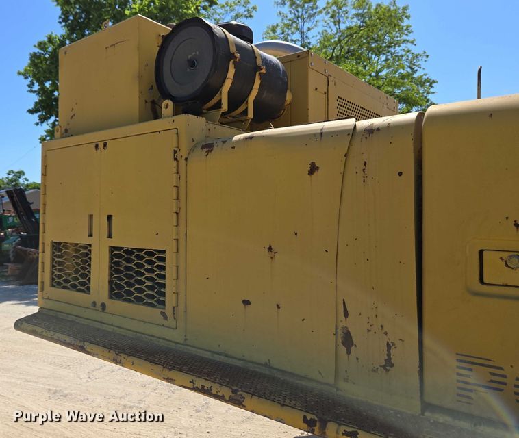 image for item EC4261 1996 Komatsu PC220LC excavator