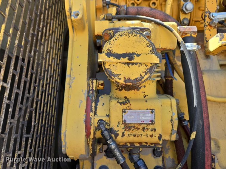 image for item EC4261 1996 Komatsu PC220LC excavator