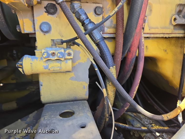 image for item EC4261 1996 Komatsu PC220LC excavator