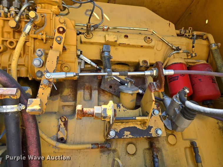 image for item EC4261 1996 Komatsu PC220LC excavator