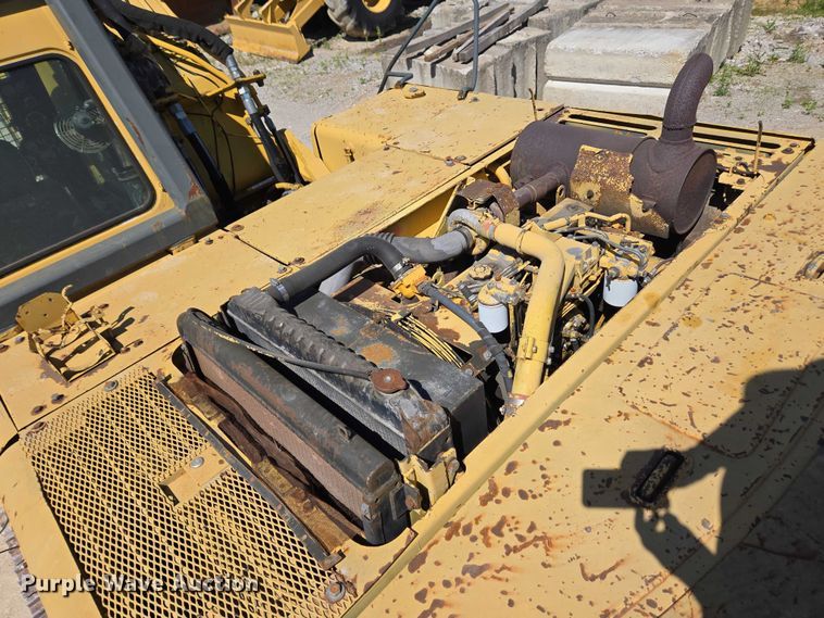 image for item EC4261 1996 Komatsu PC220LC excavator