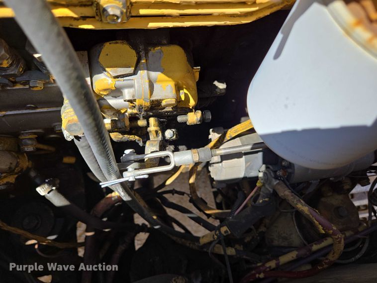 image for item EC4261 1996 Komatsu PC220LC excavator