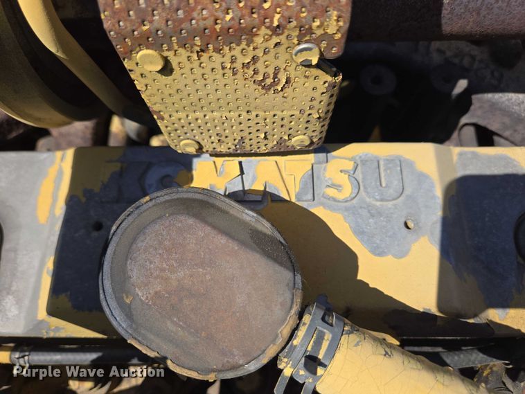 image for item EC4261 1996 Komatsu PC220LC excavator