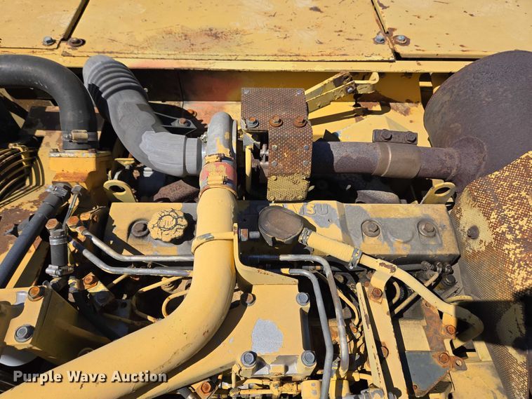 image for item EC4261 1996 Komatsu PC220LC excavator