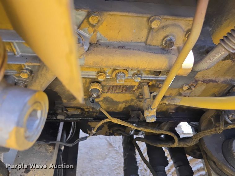 image for item EC4261 1996 Komatsu PC220LC excavator