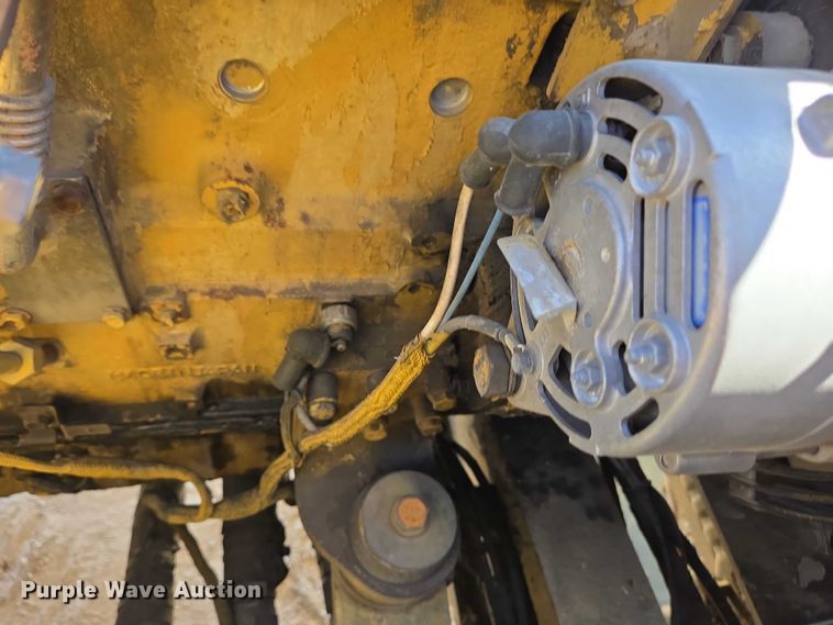 image for item EC4261 1996 Komatsu PC220LC excavator