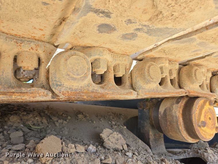 image for item EC4261 1996 Komatsu PC220LC excavator