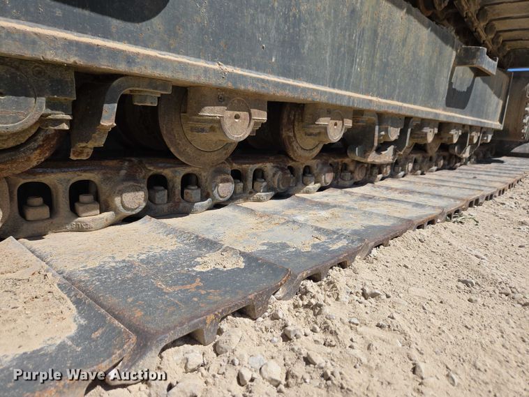 image for item EC4261 1996 Komatsu PC220LC excavator