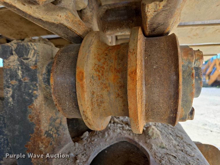 image for item EC4261 1996 Komatsu PC220LC excavator