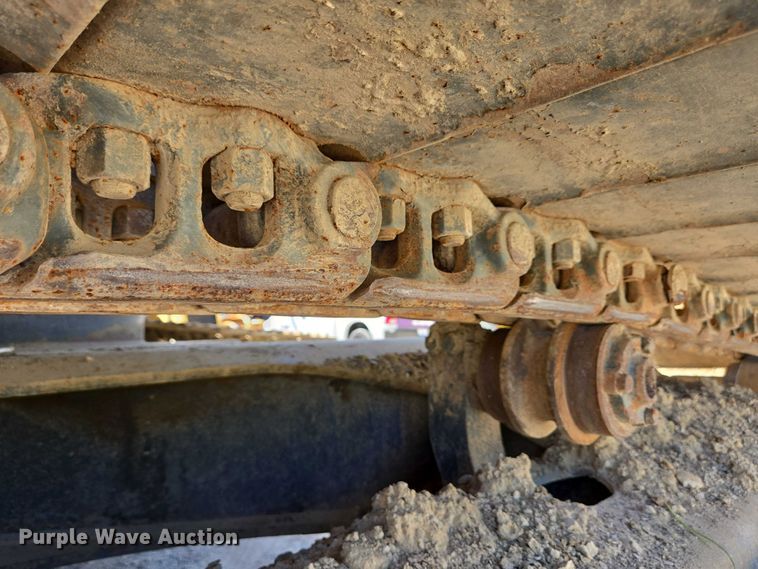 image for item EC4261 1996 Komatsu PC220LC excavator