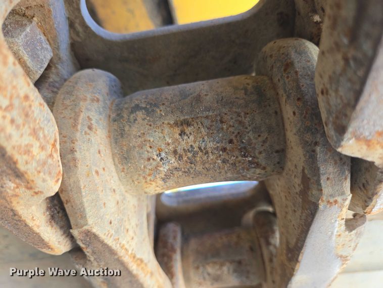 image for item EC4261 1996 Komatsu PC220LC excavator