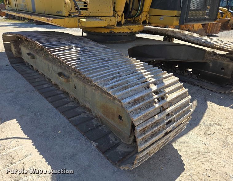 image for item EC4261 1996 Komatsu PC220LC excavator