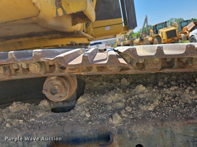 image for item EC4261 1996 Komatsu PC220LC excavator