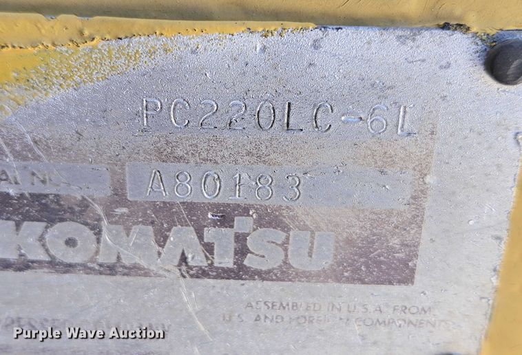 image for item EC4261 1996 Komatsu PC220LC excavator