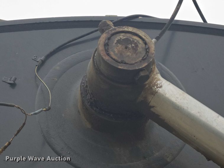 image for item EC4263 2013 John Deere 250G LC excavator