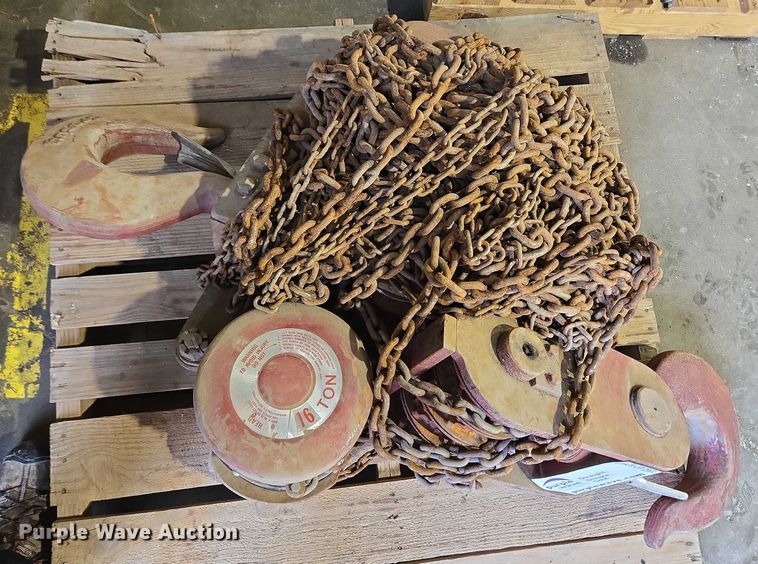 image for item EC4264 Chain hoist