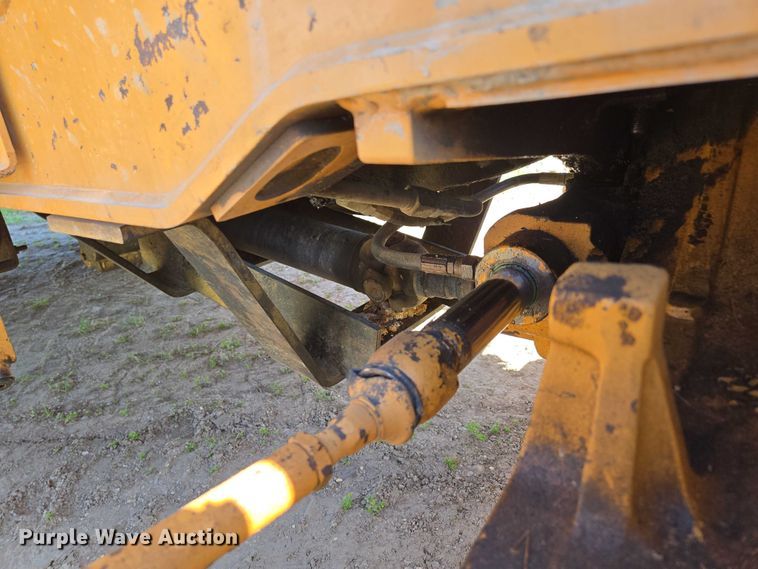 image for item ED1984 2001 Case 580 Super M backhoe