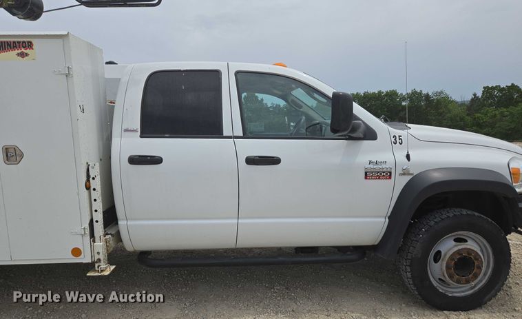image for item ED1991 2010 Dodge Ram 5500 utility / service truck