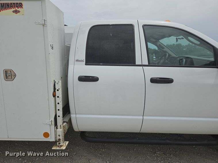 image for item ED1991 2010 Dodge Ram 5500 utility / service truck