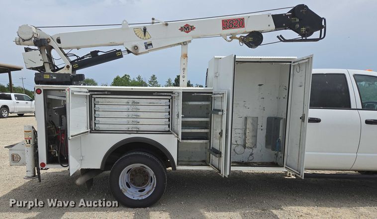 image for item ED1991 2010 Dodge Ram 5500 utility / service truck