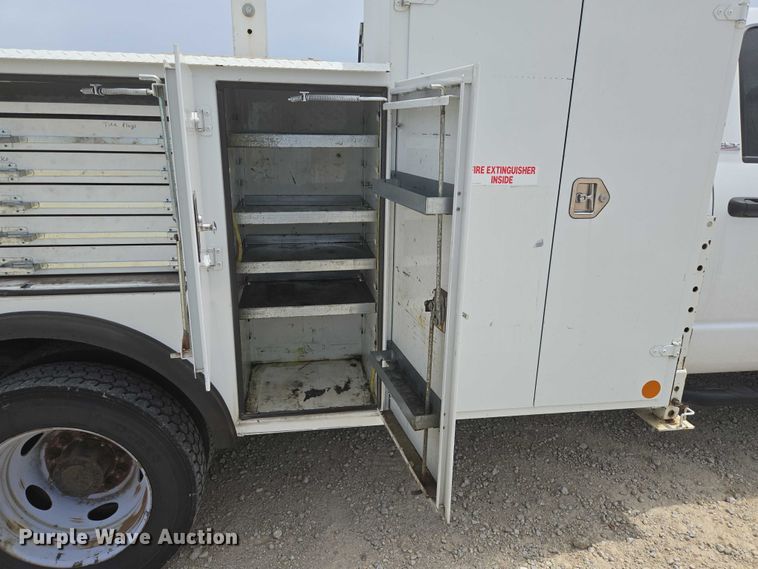 image for item ED1991 2010 Dodge Ram 5500 utility / service truck