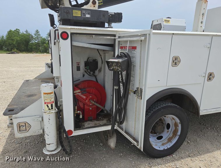 image for item ED1991 2010 Dodge Ram 5500 utility / service truck