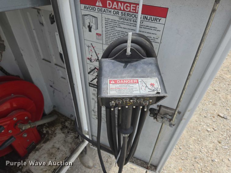 image for item ED1991 2010 Dodge Ram 5500 utility / service truck