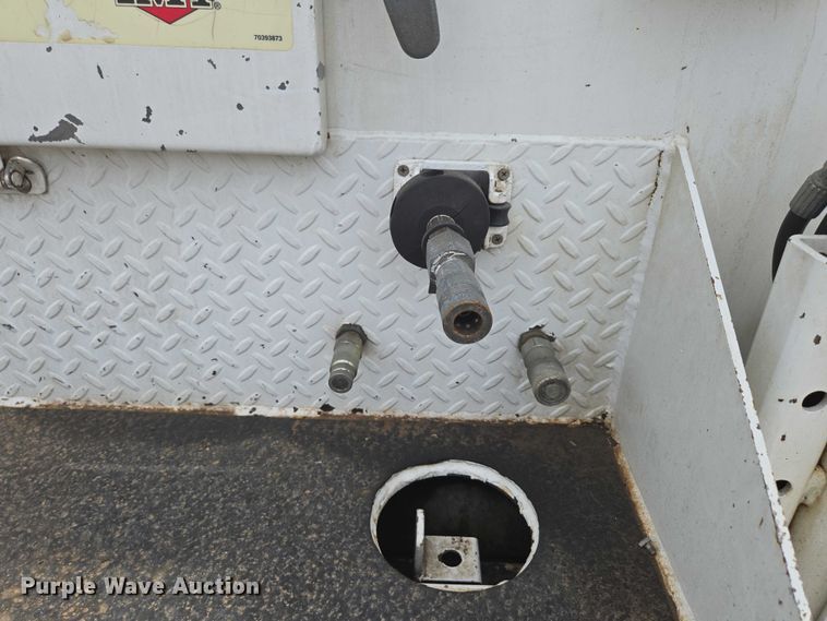 image for item ED1991 2010 Dodge Ram 5500 utility / service truck