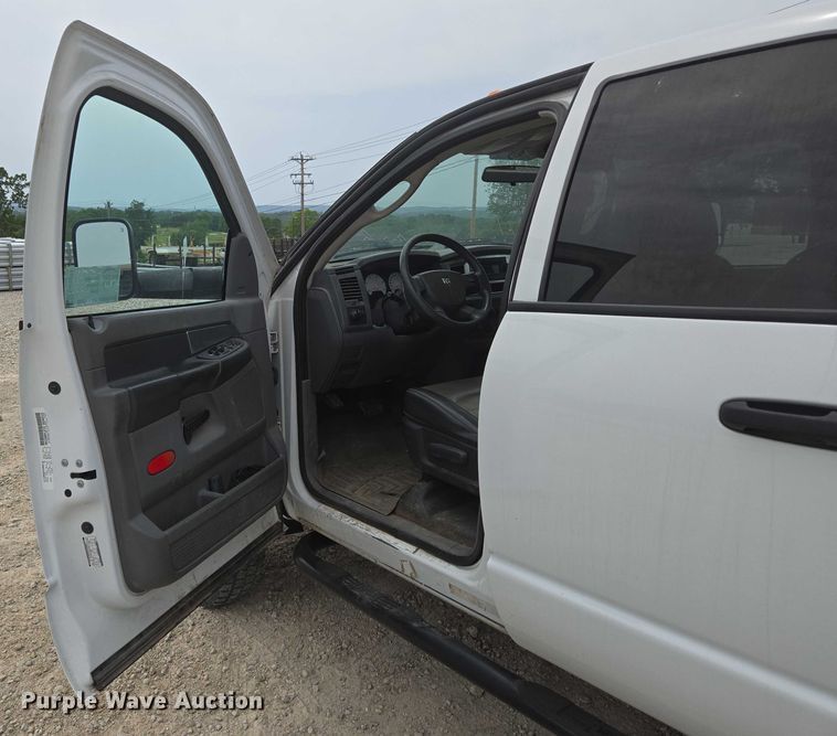 image for item ED1991 2010 Dodge Ram 5500 utility / service truck