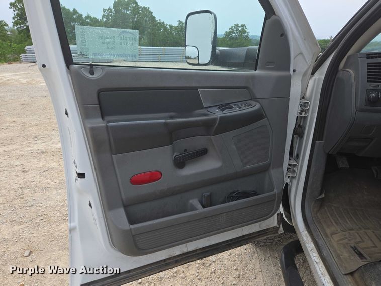 image for item ED1991 2010 Dodge Ram 5500 utility / service truck