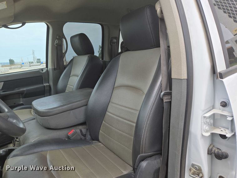 image for item ED1991 2010 Dodge Ram 5500 utility / service truck