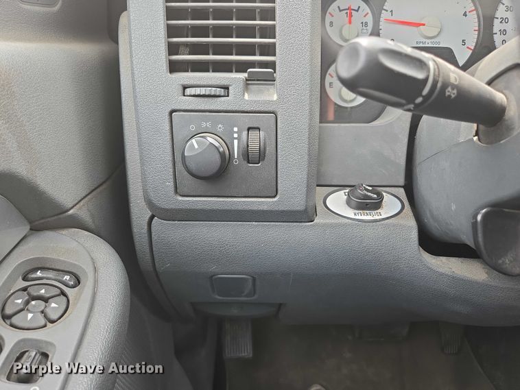 image for item ED1991 2010 Dodge Ram 5500 utility / service truck