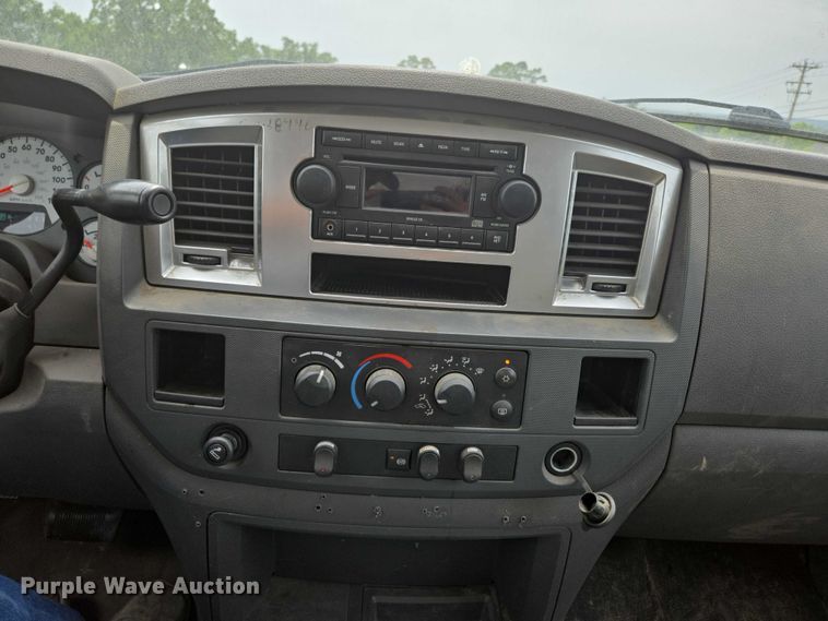 image for item ED1991 2010 Dodge Ram 5500 utility / service truck