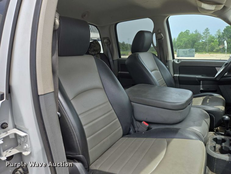 image for item ED1991 2010 Dodge Ram 5500 utility / service truck