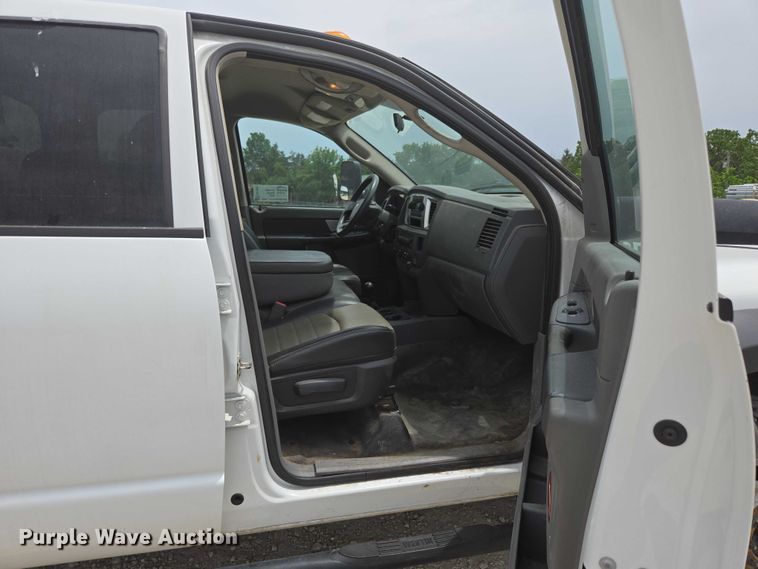 image for item ED1991 2010 Dodge Ram 5500 utility / service truck