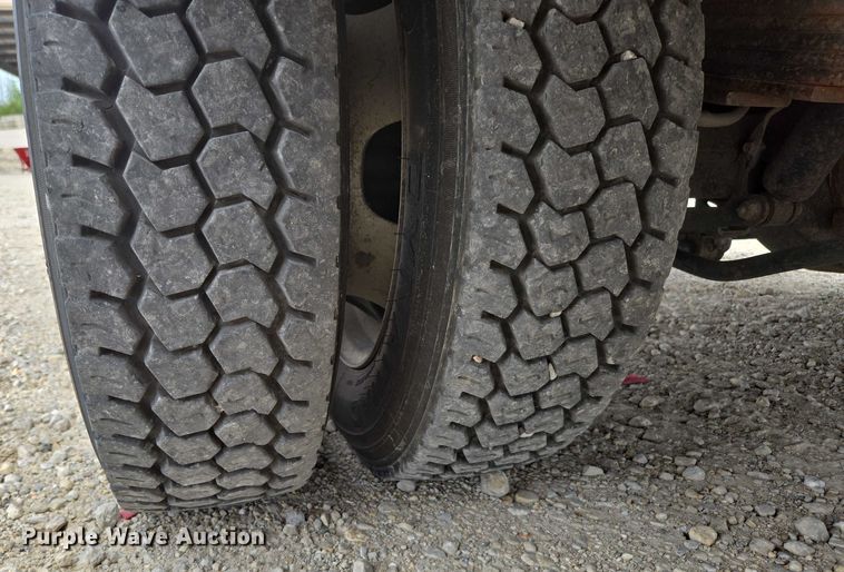 image for item ED1991 2010 Dodge Ram 5500 utility / service truck