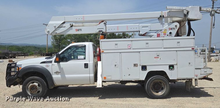 image for item ED1992 2016 Ford F550 Super Duty XL bucket truck