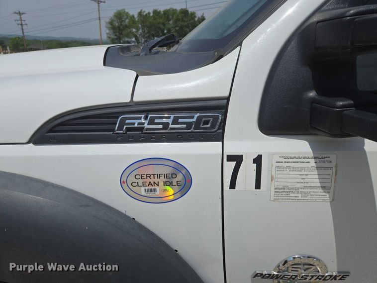 image for item ED1992 2016 Ford F550 Super Duty XL bucket truck