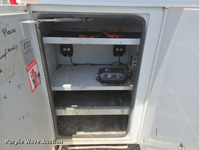 image for item ED1992 2016 Ford F550 Super Duty XL bucket truck