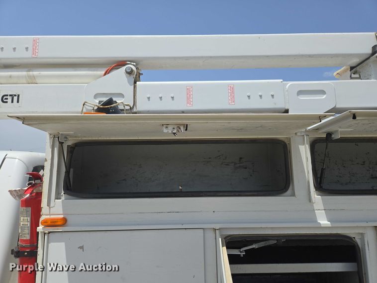 image for item ED1992 2016 Ford F550 Super Duty XL bucket truck