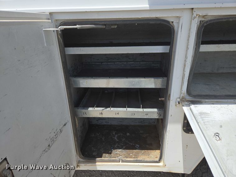 image for item ED1992 2016 Ford F550 Super Duty XL bucket truck