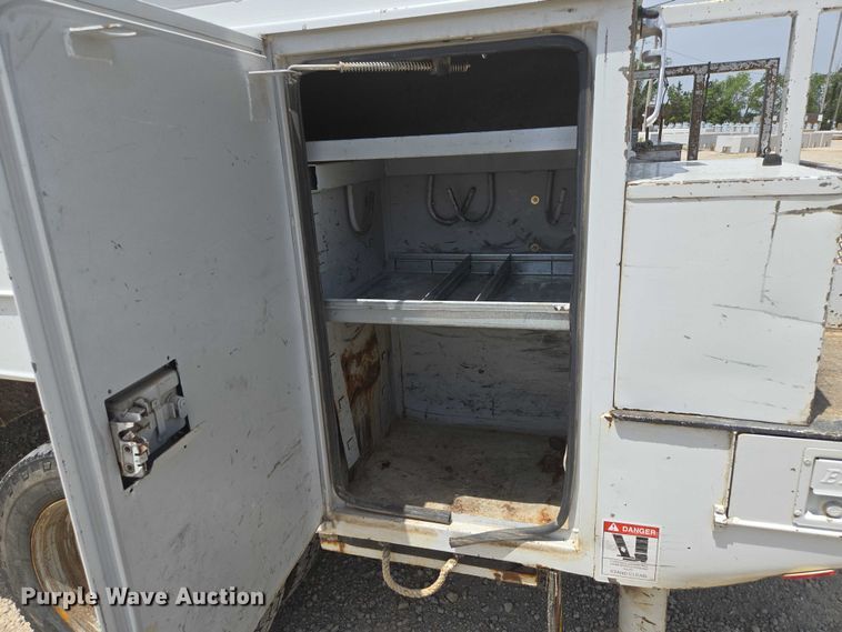 image for item ED1992 2016 Ford F550 Super Duty XL bucket truck