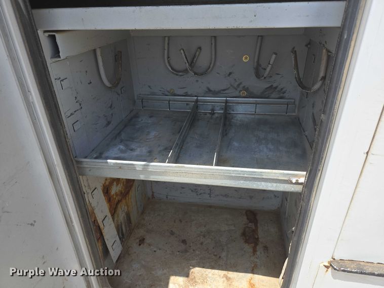 image for item ED1992 2016 Ford F550 Super Duty XL bucket truck